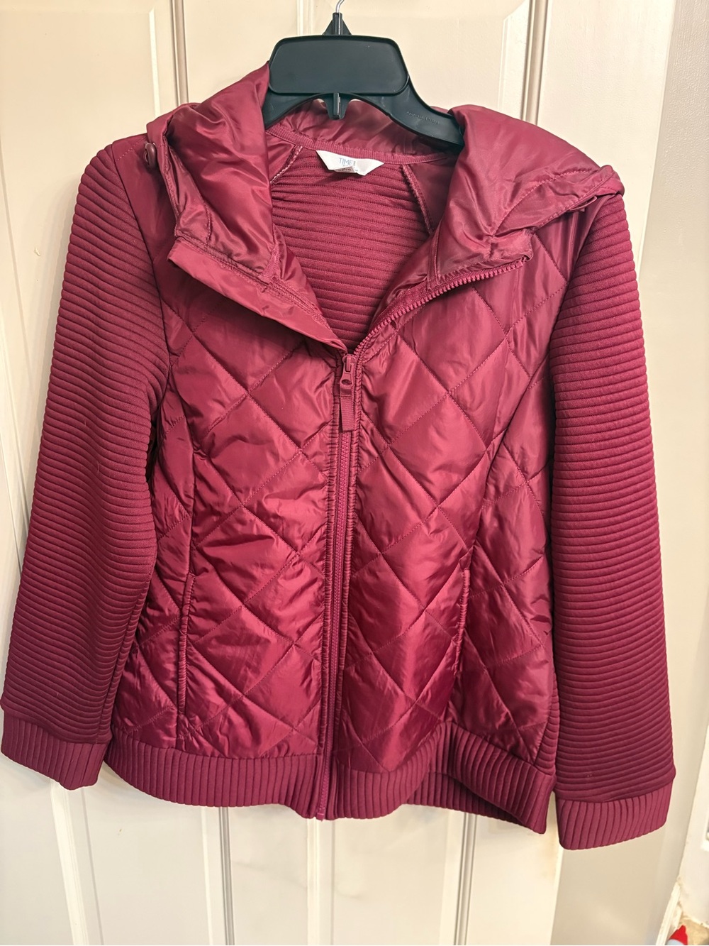 Time and Tru Quilted Hooded Puffer Jacket in Wine